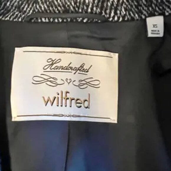 Aritzia Symphony Cashmere & Wool Coat - Picture 6 of 8